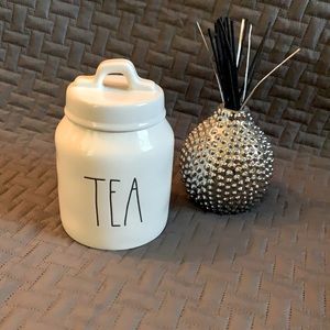 Tea canister